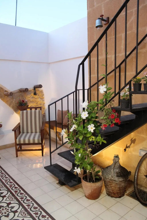 pedieos guest house