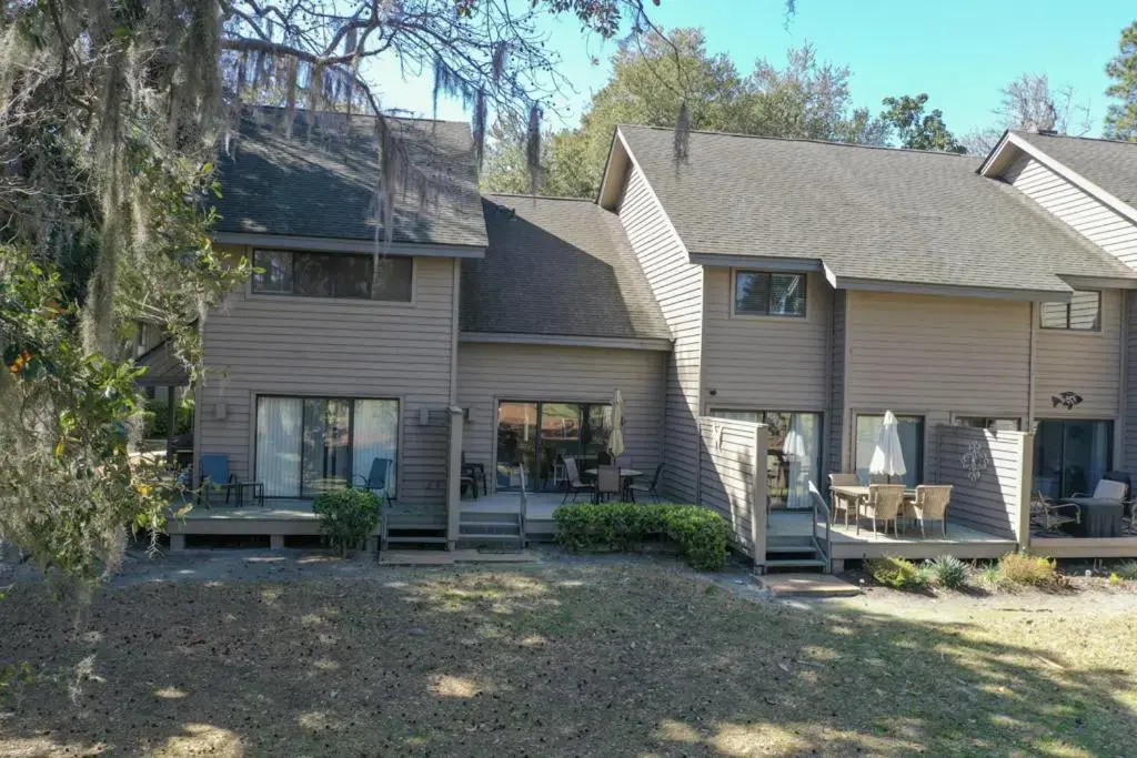 144 The Greens 1 BR Shipyard Golf Condo