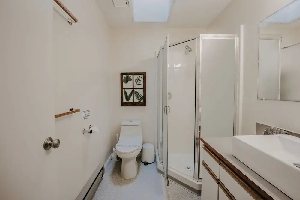 30gs - Bbq - Hot Tub - Wi-fi - Pets Okay - Sleeps 8 3 Bedroom Cabin by Redawning
