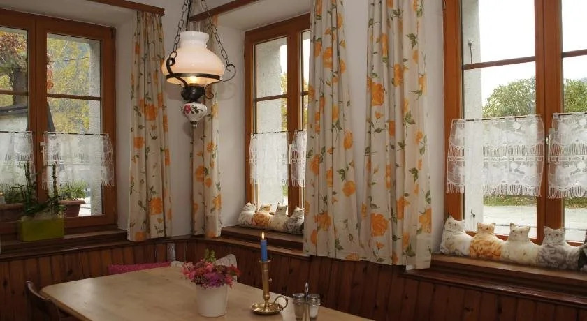 Albergo Ristorante Grotto Miralago
