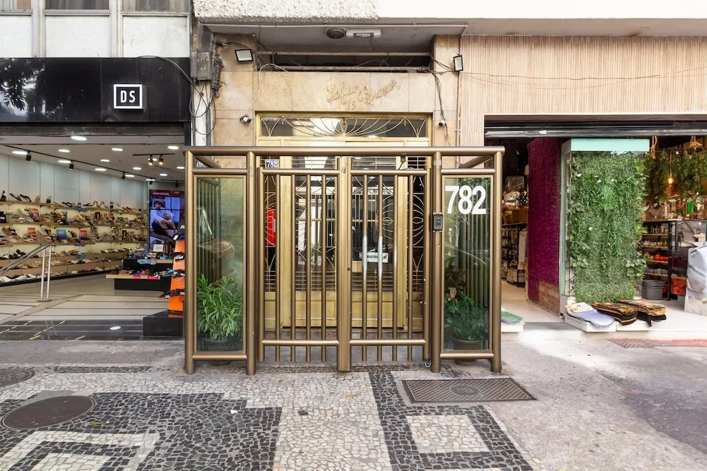 5 Minutes From Copacabana Beach Nsc906