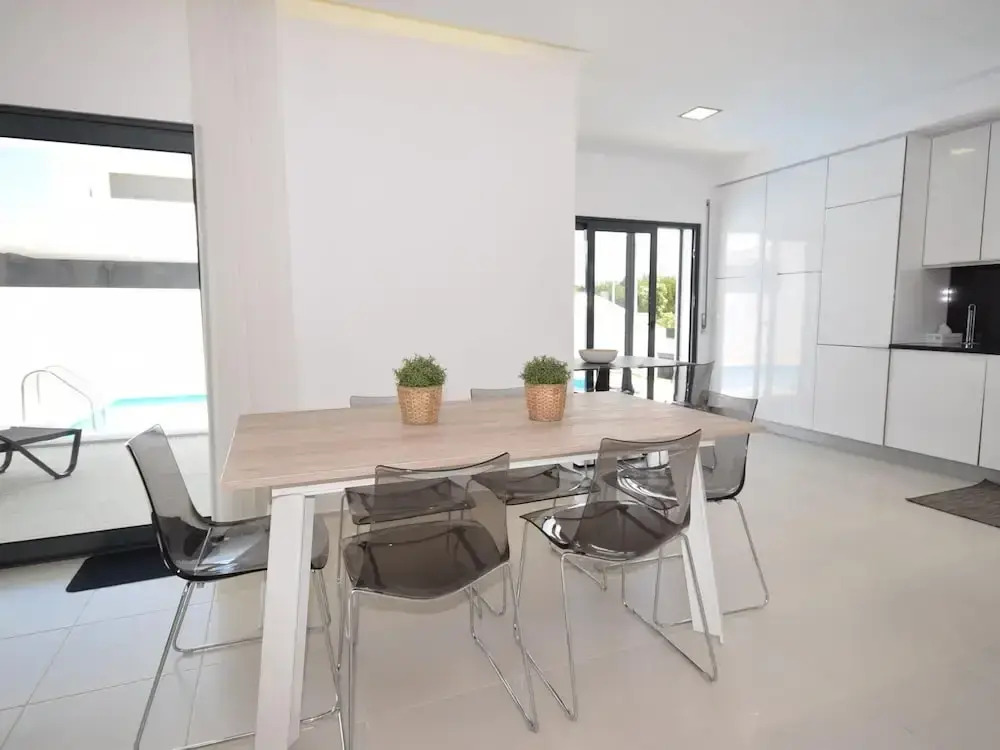 Sunny Villa Near Obidos w/ Beaches