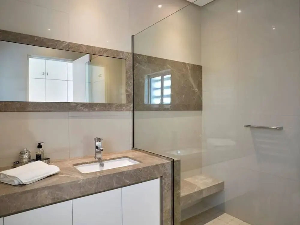 Beta Beach Six Bedroom House Sleeps 12