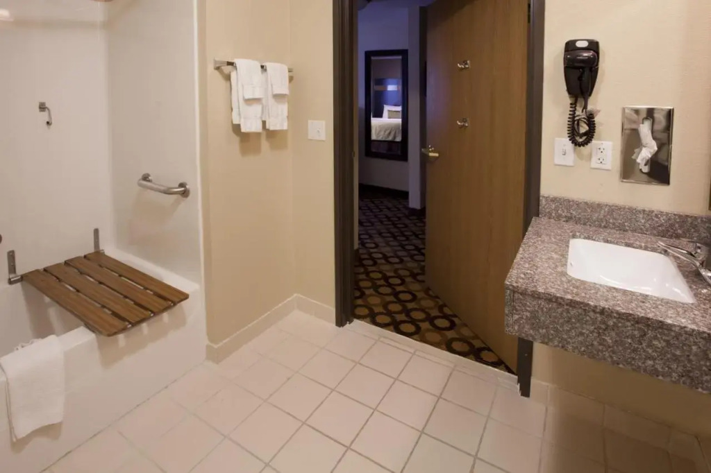 Quality Inn & Suites
