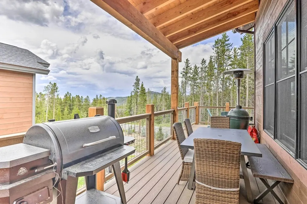 Breck Cabin w/ Hot Tub ~ 2 Mi to Main Street!