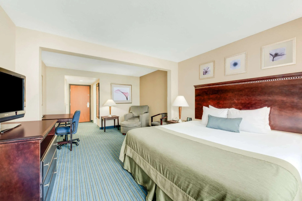 Wingate by Wyndham - York