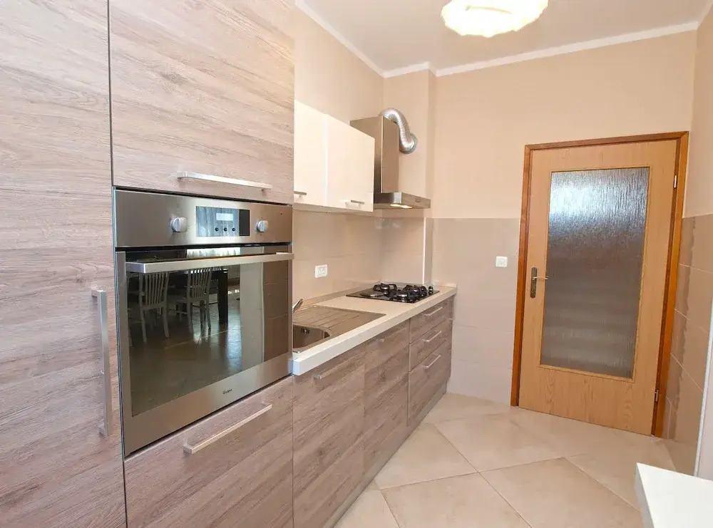 Apartment 1386