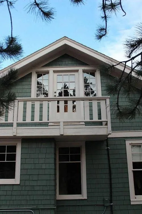 The Golden Leaf Inn