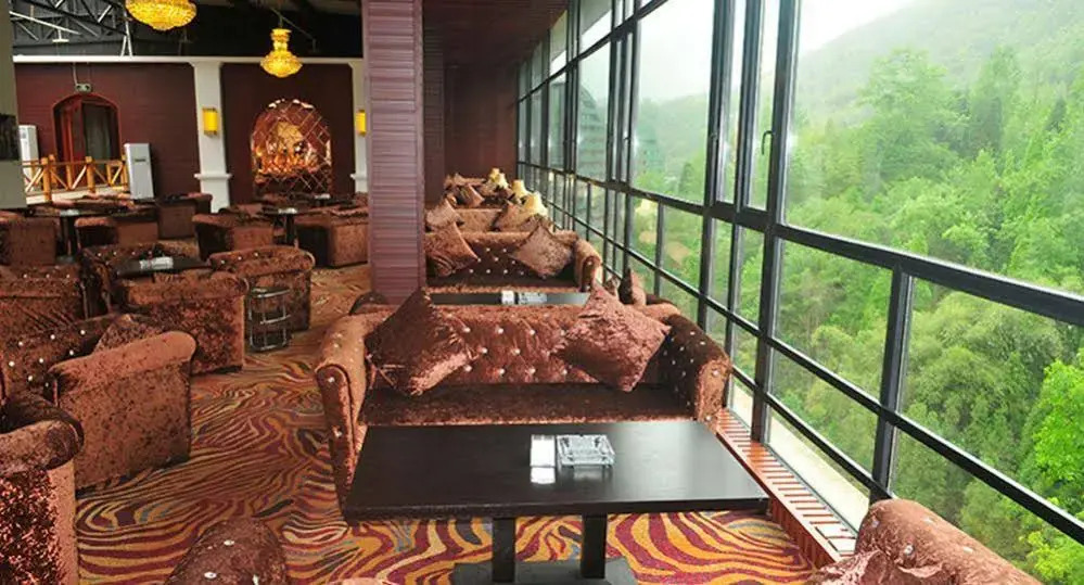 Huashuiwan No. 1 Hot Spring Hotel