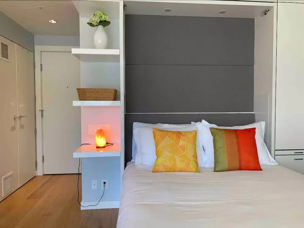 Victoria Harbour View Suite- slp 4