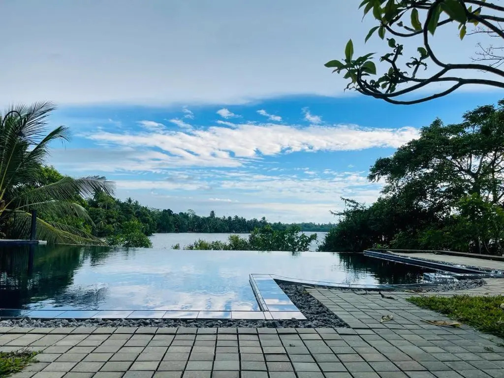 Kalapuwa Resort