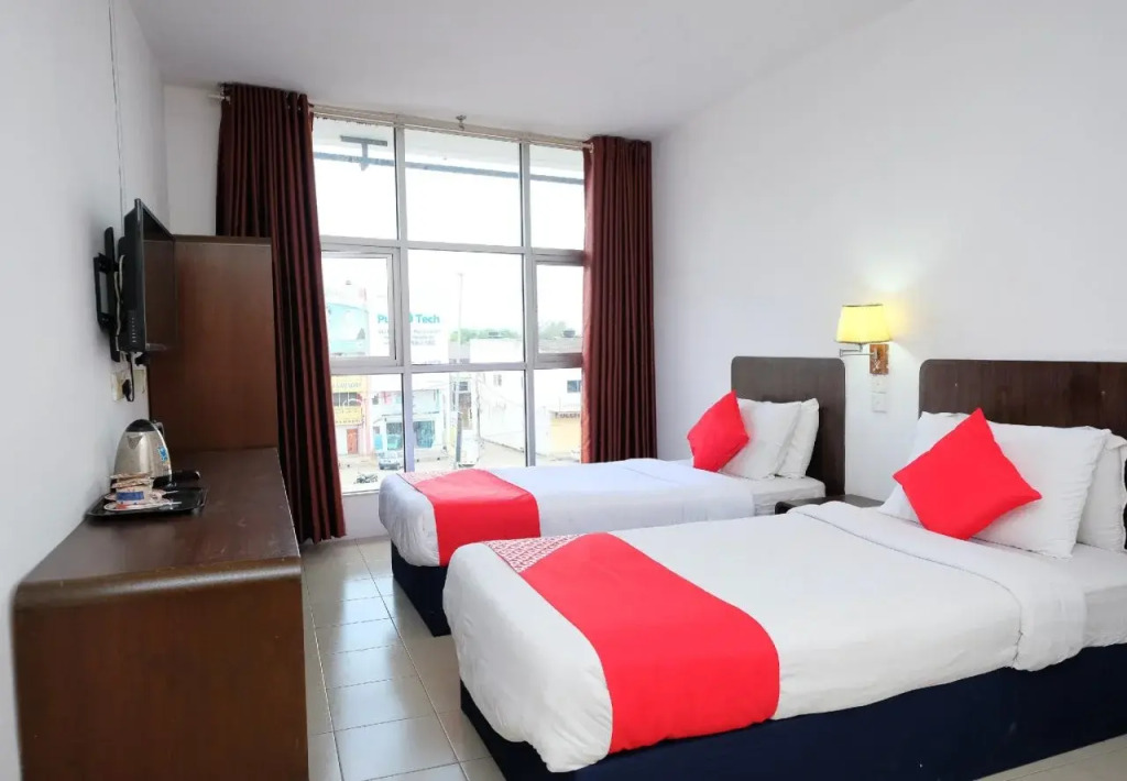 Grand City Hotel I By OYO Rooms