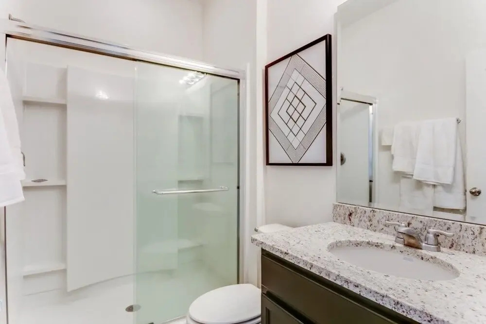 Luxury 6 Bedroom 4.Bath Home With Spa 6 Villa by RedAwning