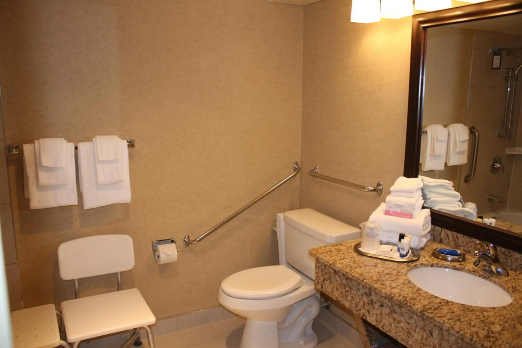 Best Western Plus NorWester Hotel & Conference Centre