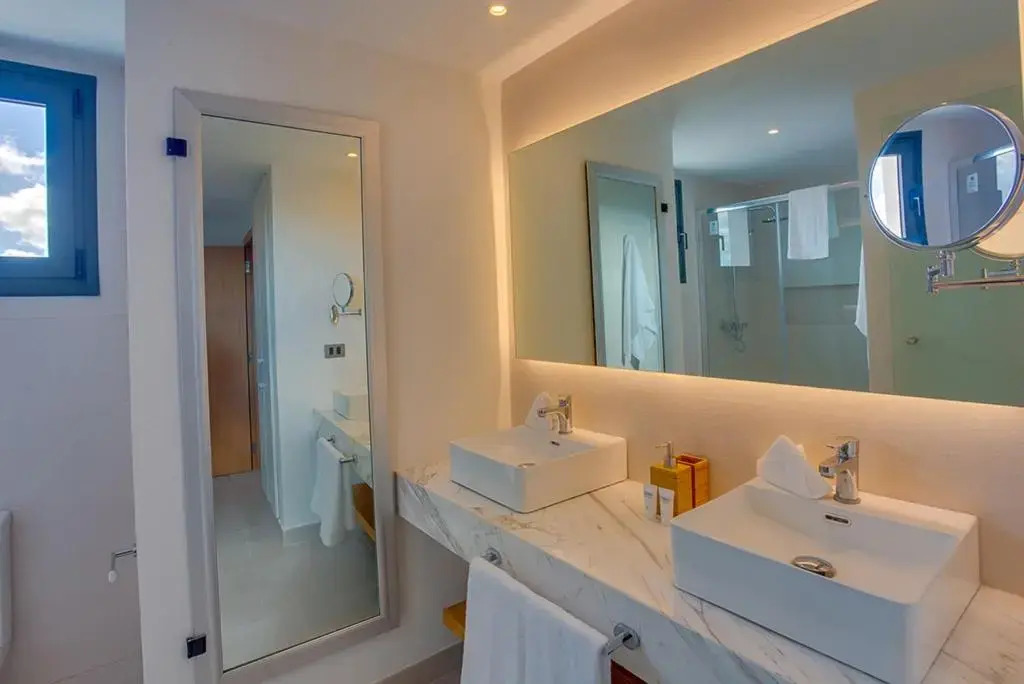 Private picuzzi in new apartment in Los Corales A202