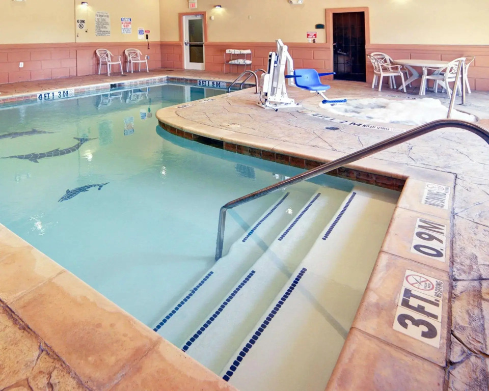 Comfort Suites Benbrook - Fort Worth Southwest