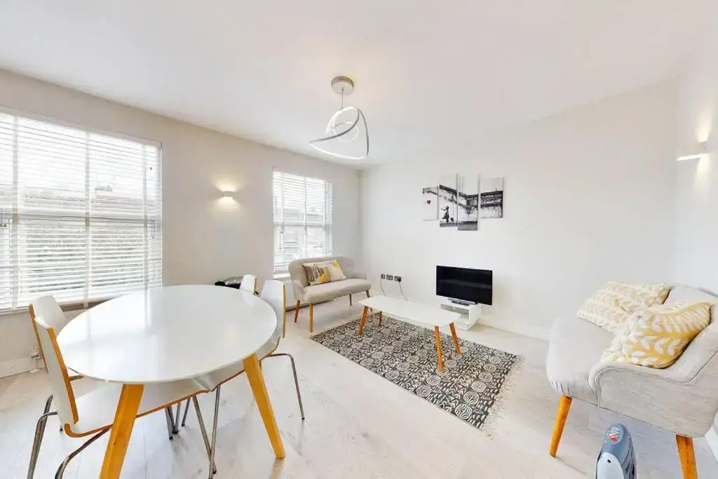 Stylish 2bed2bath flat 4min from tube station