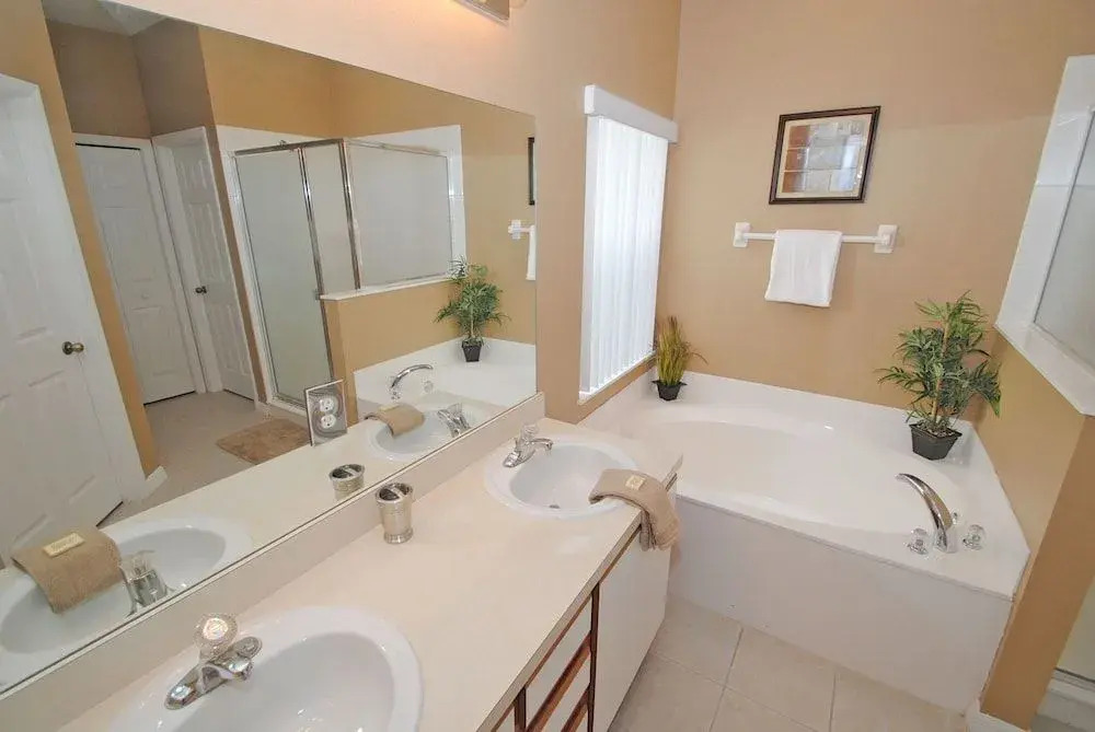 179EV South View 5 Br villa by RedAwning