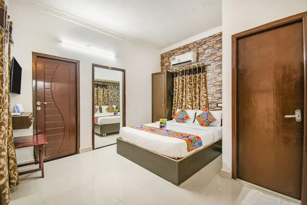 Fabhotel St Thomas Inn