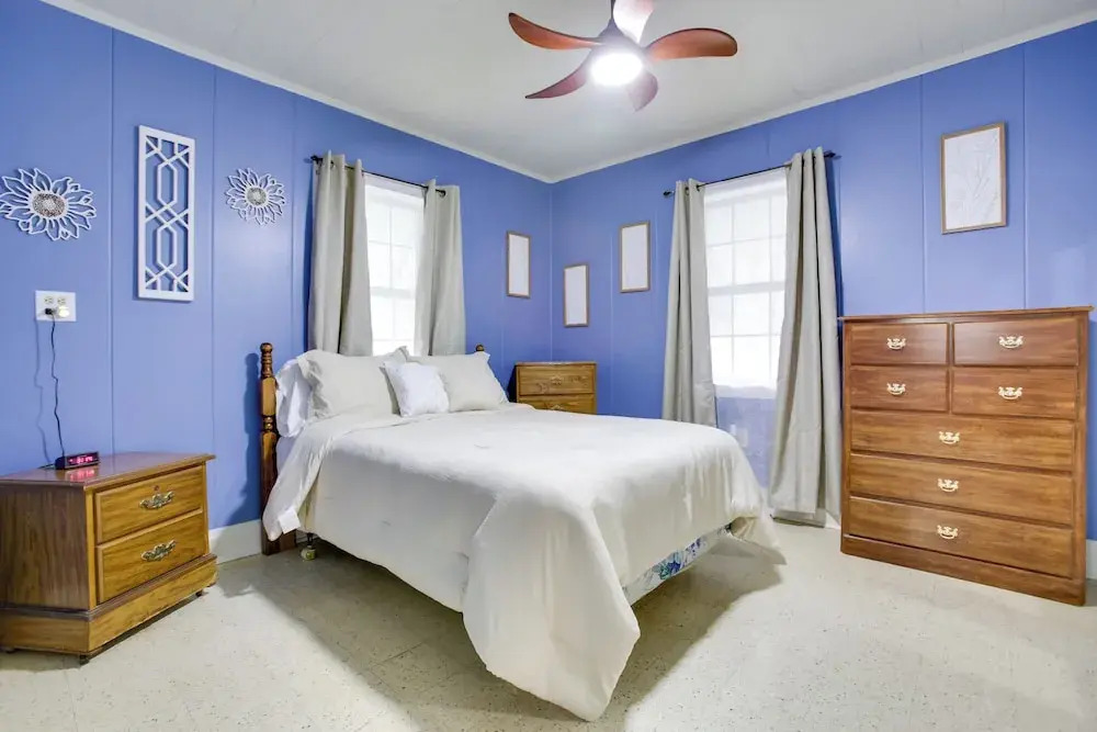 Walk to 1st Street: Family Home in Thibodaux!