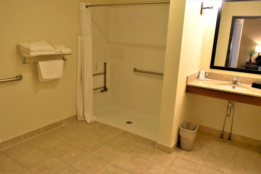 Comfort Inn & Suites Greenville I-70