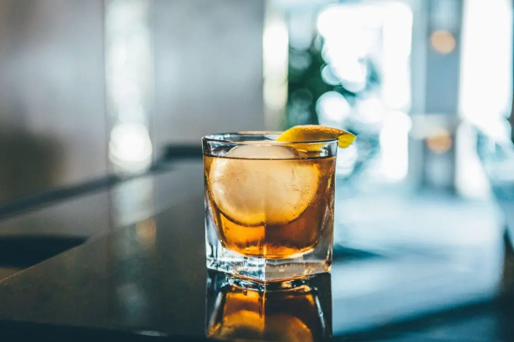 The Valorian West Hollywood, Curio Collection by Hilton
