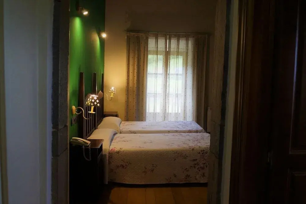 Hotel Rural Palacio Fernández Heres