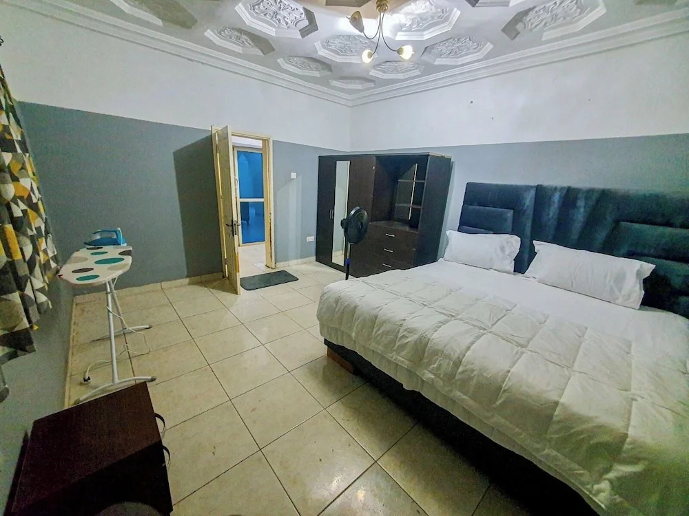 The Retreat Apartments