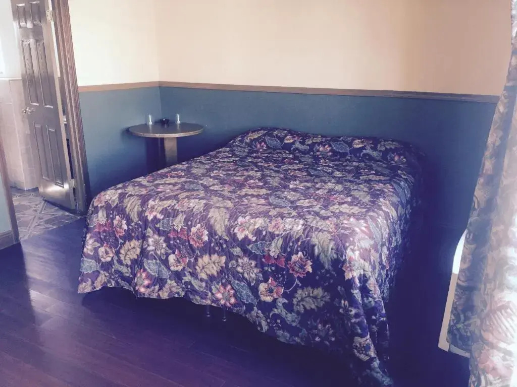 Monterey Motel