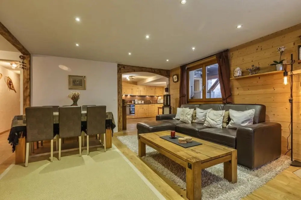 Beautiful Apartment Under Owners Chalet