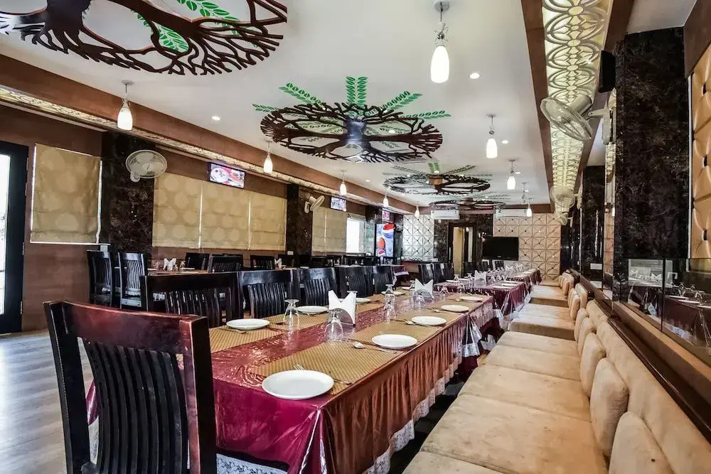Hotel Raj
