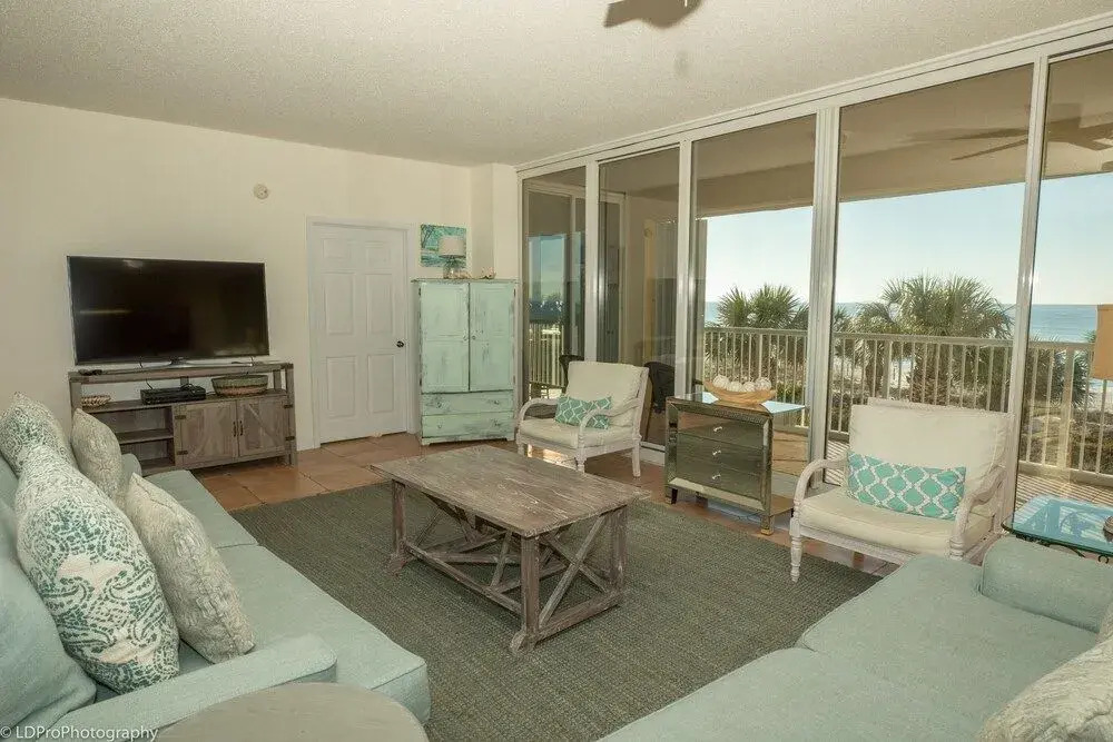 Oceania 207 3 Bedroom Condo by RedAwning