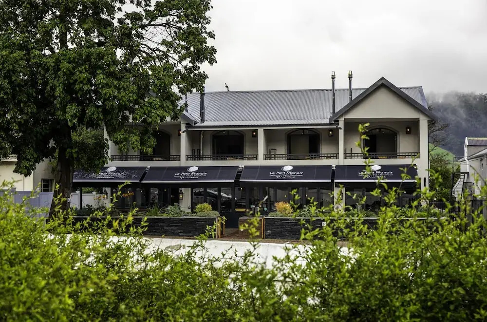 Le Petit Manoir Boutique Hotel