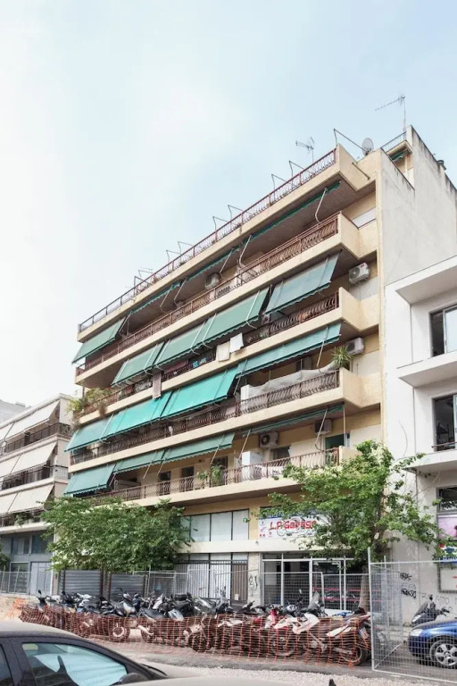 Urban Cosy 2 Bd Apt Near Metro w Balcony