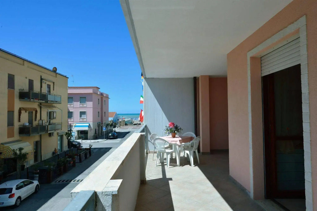 Lola Piccolo Hotel