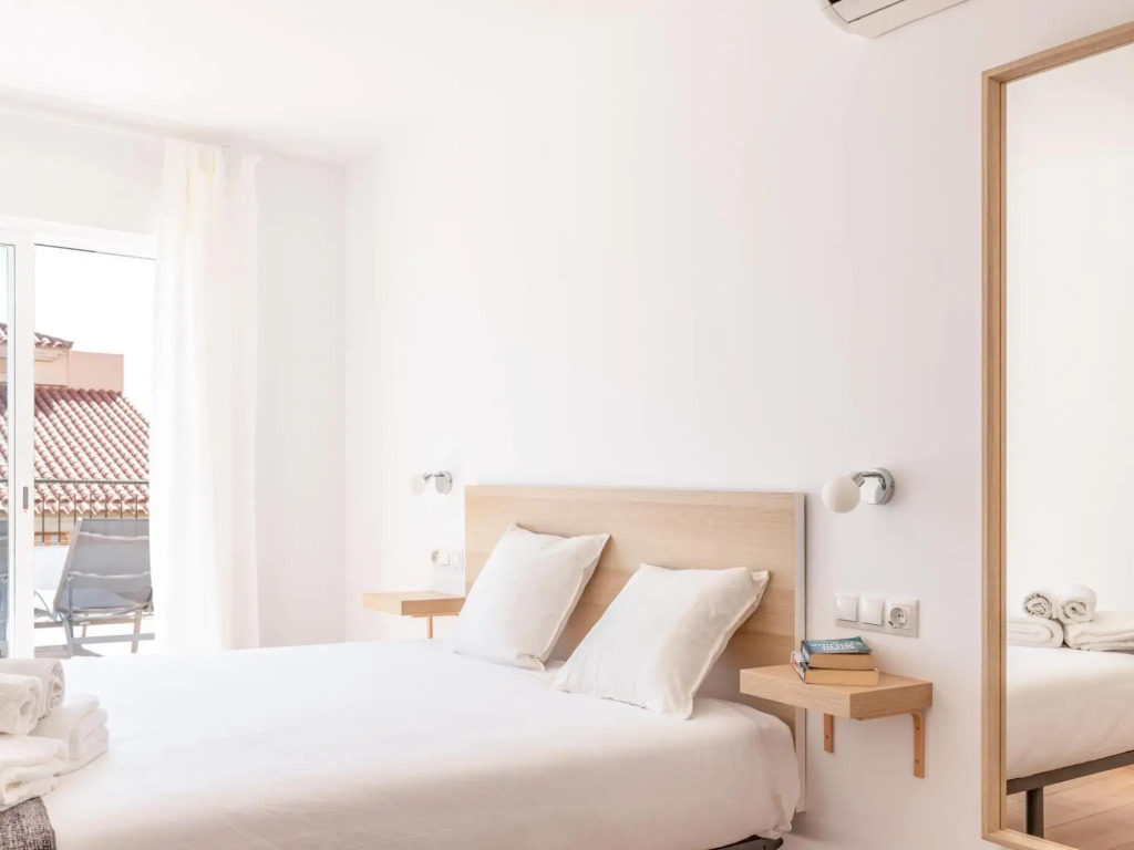 LA MERCED Penthouse 4BR 2BT Private Terrace