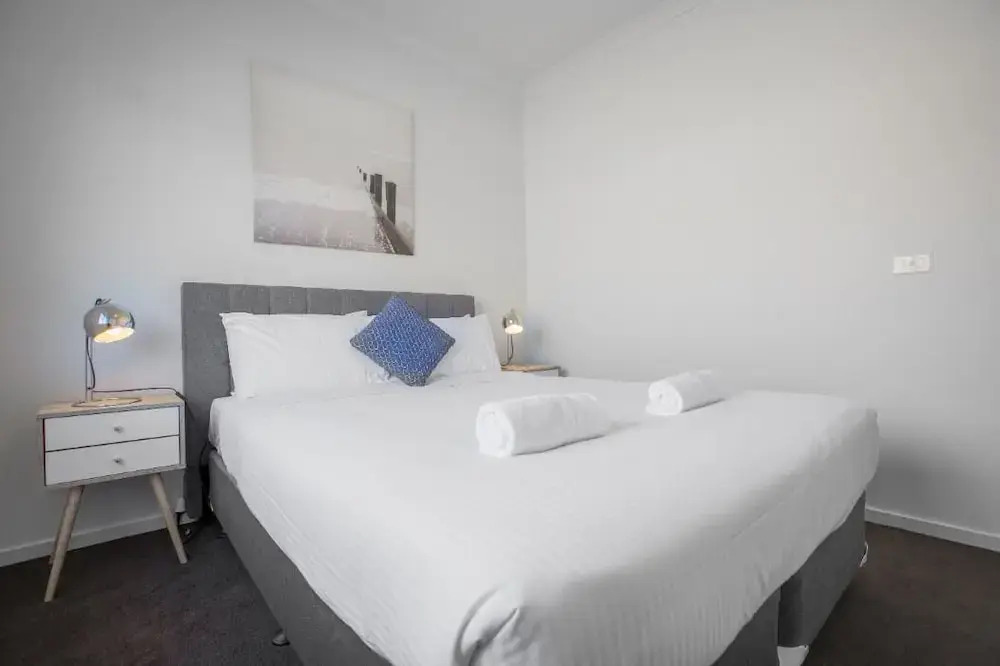 Big Family Fun@ 4 Bedrooms House in Point Cook
