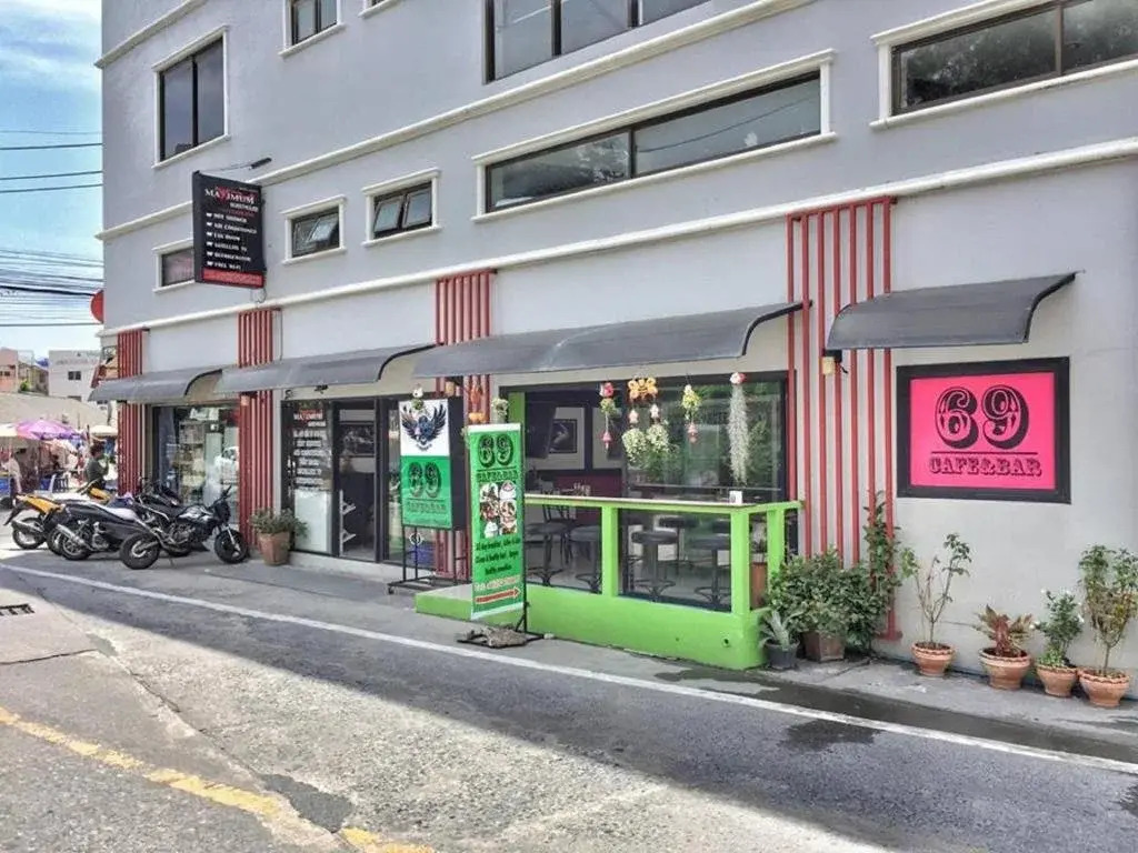 Maximum Boutique Hotel