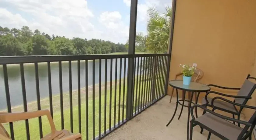 RedAwning Oakwater Drive Apartment 1