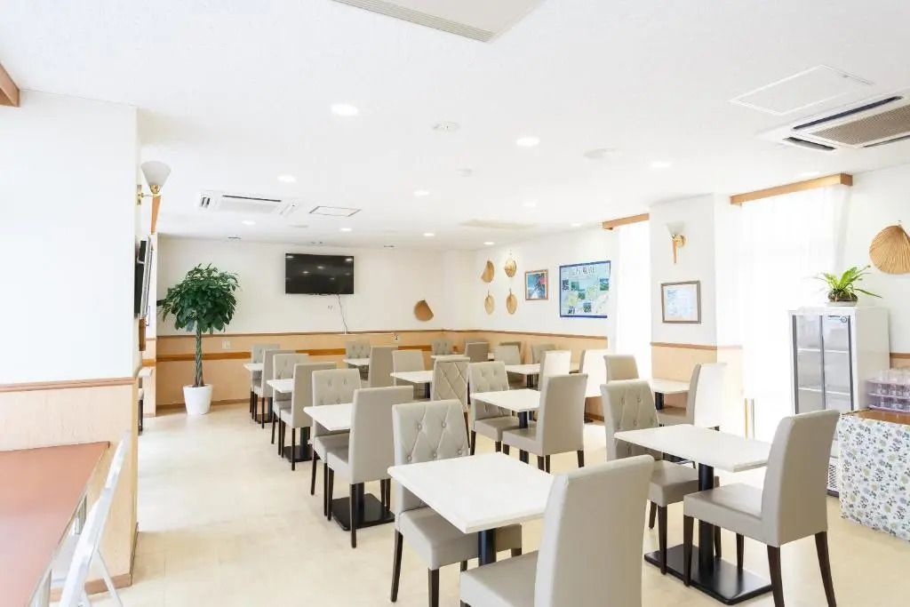 Hotel Peace Island Ishigaki in Yashima