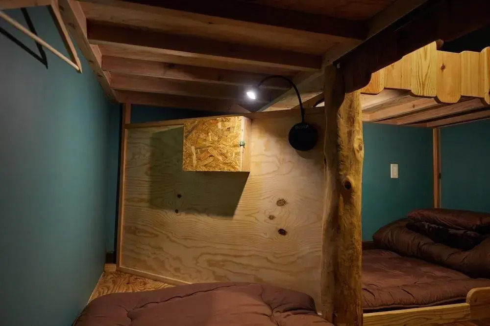 GLAMPiC GUESTHOUSE