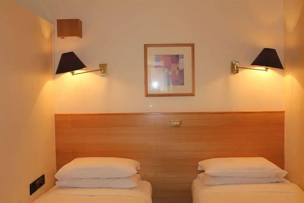 Eastern Townhouse Serviced Apartments