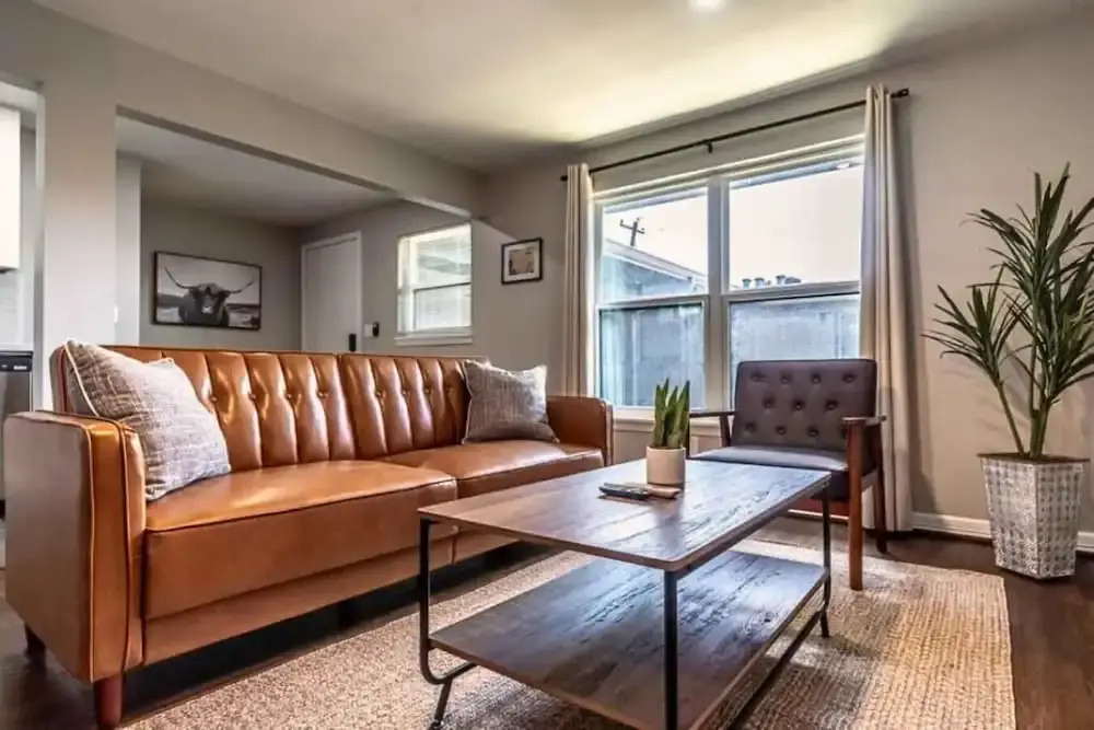 1BR in the Heart of Montrose! Free Parking 11-pr828684