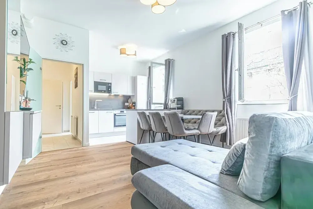 Sweet 2BR 1LR Apartment Donaustadt