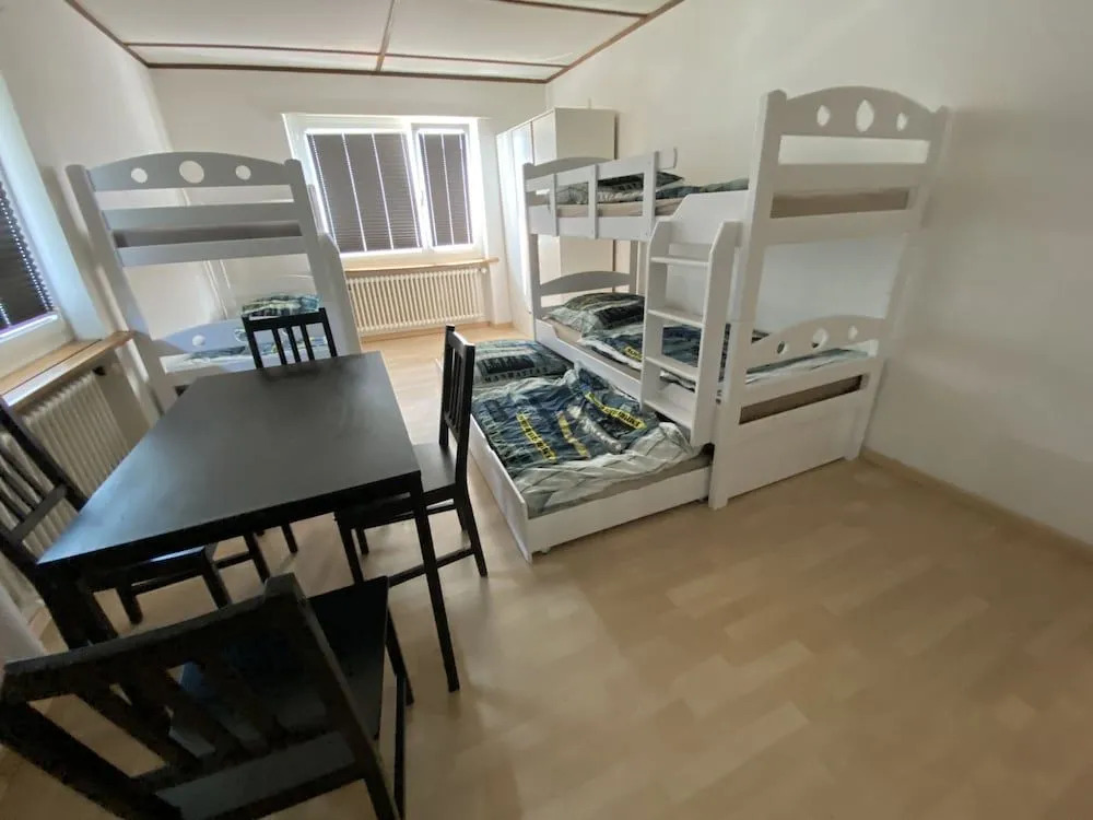 Miles to go Hotel & Hostel