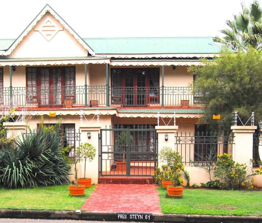 Oakwood Lodge