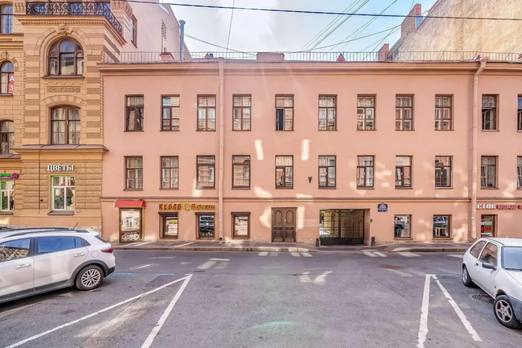 Метры в центре на переулке Ульяны Громовой 3