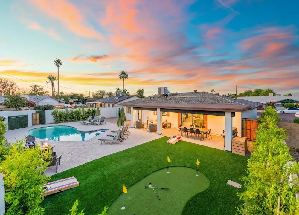 NEW The Hensley on Hubbell Designer Oasis w Pool