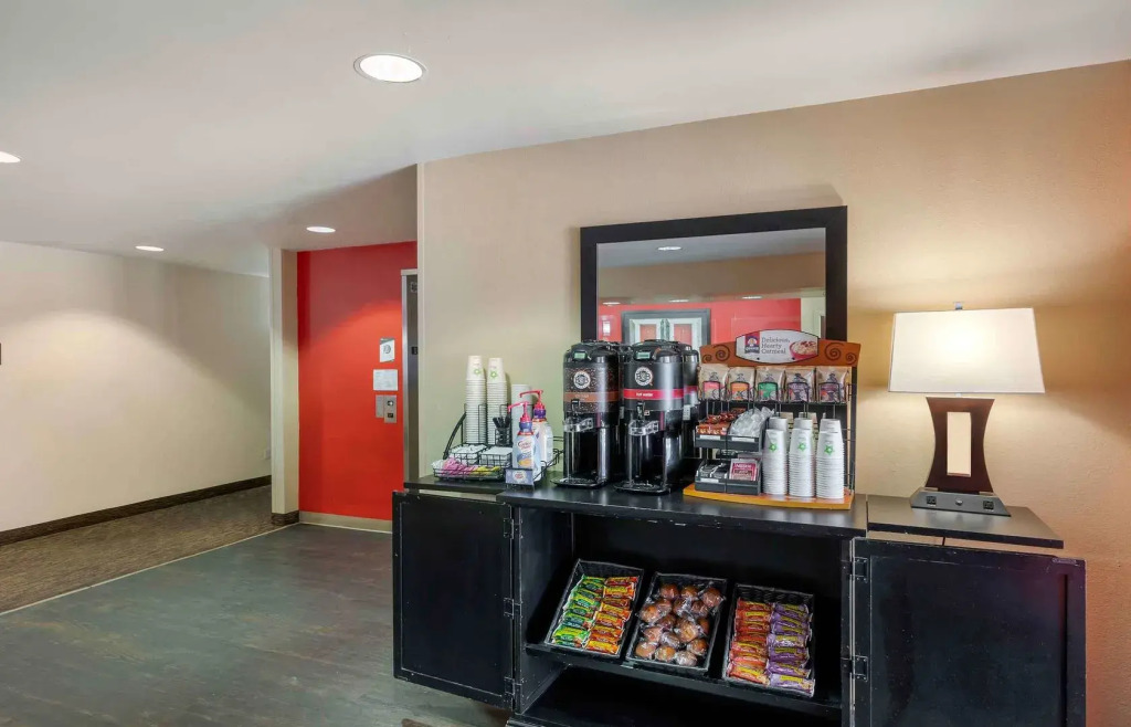 Extended Stay America Suites - Santa Barbara - Calle Real