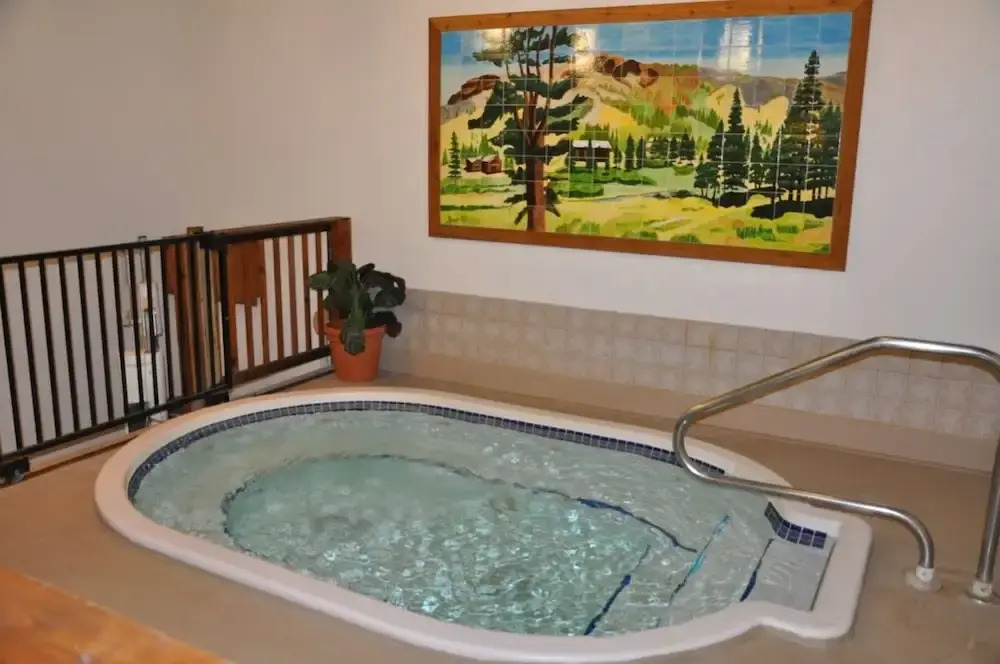 Getaway The Meadows 228a Hotel Style - Sleeps 4 Studio Bedroom Condo